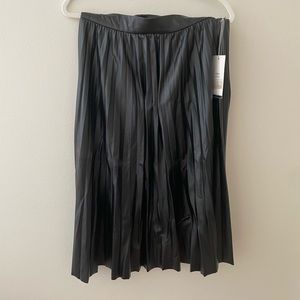 Black pleather pleaded skirt